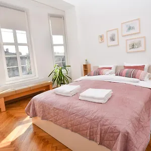 Sunny Corner Apartment Krakow